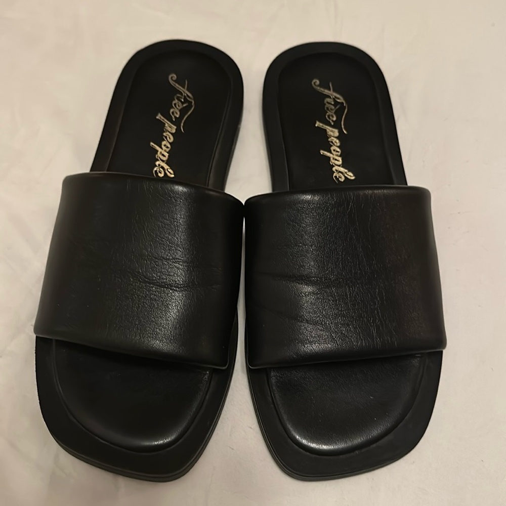 FREE PEOPLE - Mule/Slides/ sandals